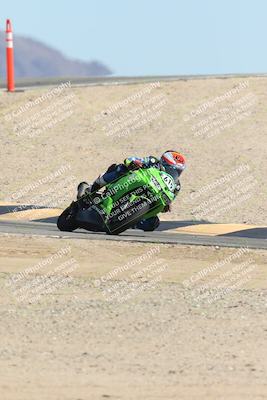 media/Oct-05-2025-CVMA (Sun) [[beeef4f201]]/Race 11-500-400(4)-350 Supersport/